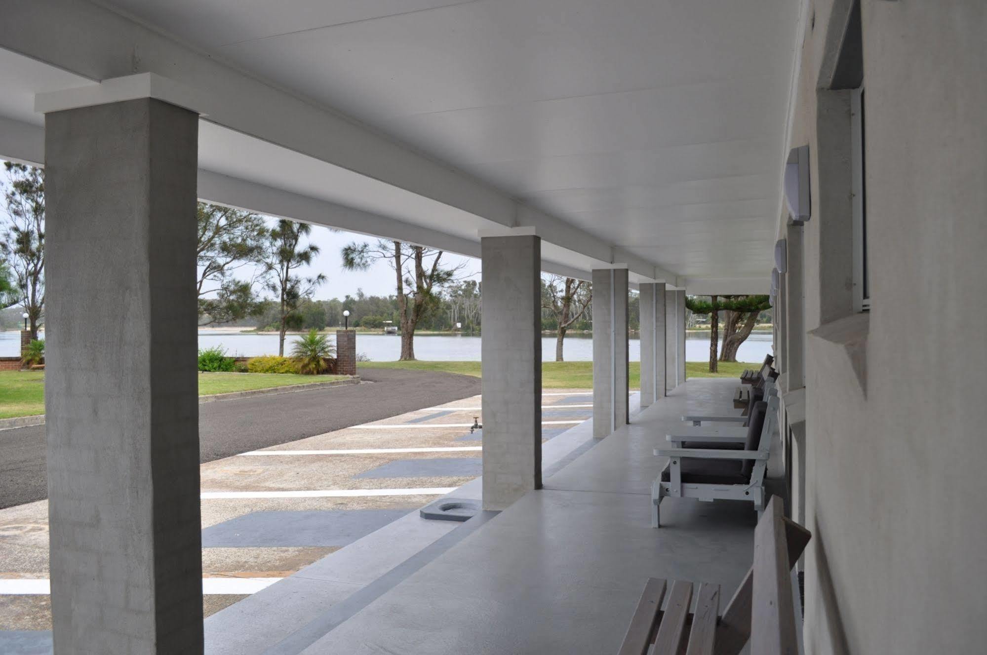 Edgewater Motel Burrill Lake Exterior foto